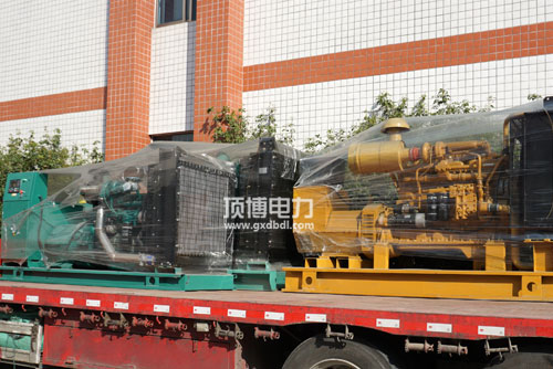 广西顶博发电机组制造蓄电池上白色粉末是什么?怎么产生的?